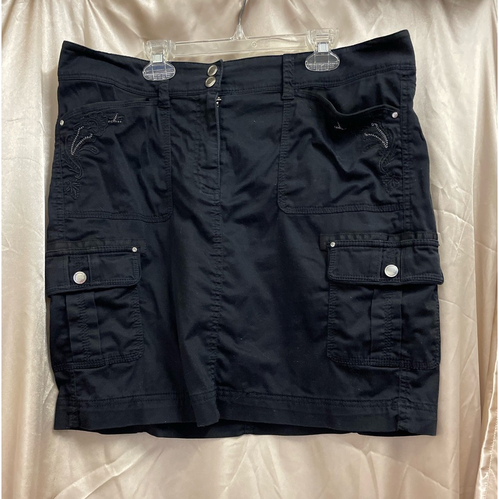 White House Black Market skirt